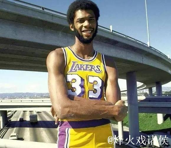 贾巴尔是我此前唯一见过的41岁还能打得很出色的球员